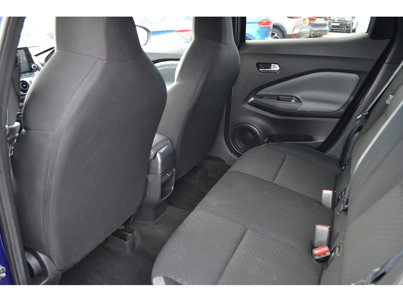 Nissan 1.0 DIG-T N-Connecta SUV 5dr Petrol Manual Euro 6 (s/s) (114 ps)