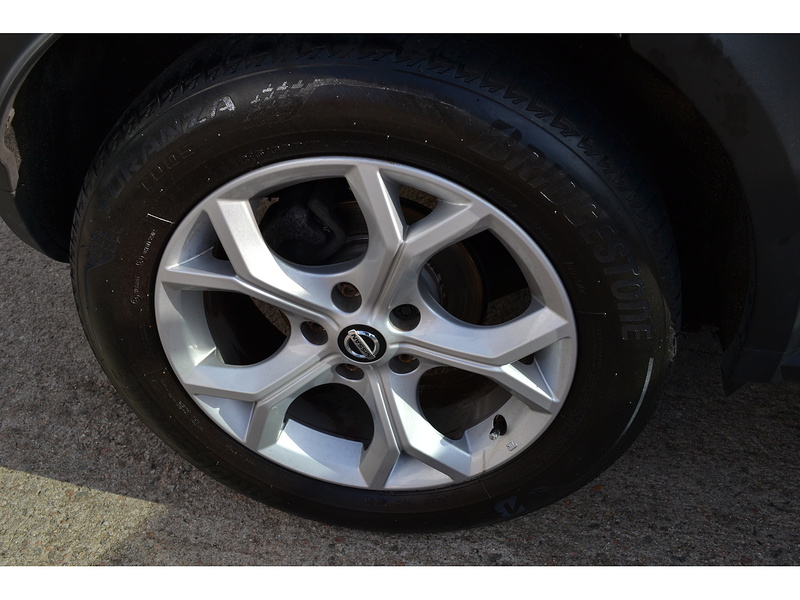Nissan 1.0 DIG-T N-Connecta SUV 5dr Petrol Manual Euro 6 (s/s) (114 ps)