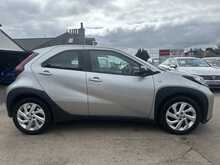 Toyota Aygo X VVT-i Pure 