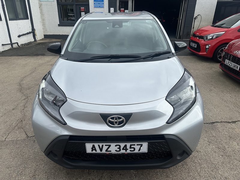 Toyota 1.0 VVT-i Pure Hatchback 5dr Petrol Manual Euro 6 (s/s) (72 ps)