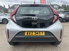 Toyota Aygo X VVT-i Pure 