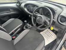 Toyota Aygo X VVT-i Pure 