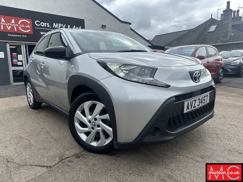 Toyota 1.0 VVT-i Pure Hatchback 5dr Petrol Manual Euro 6 (s/s) (72 ps)