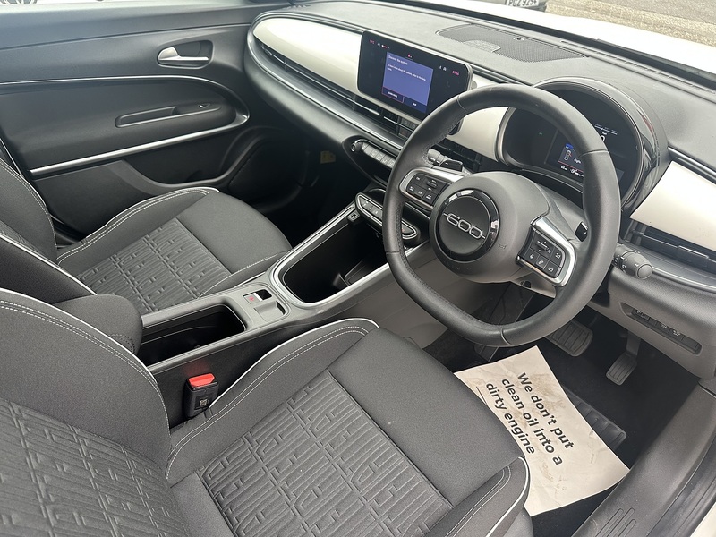 Fiat 1.2 MHEV SUV 5dr Petrol Hybrid e-DCT Euro 6 (s/s) (100 ps)