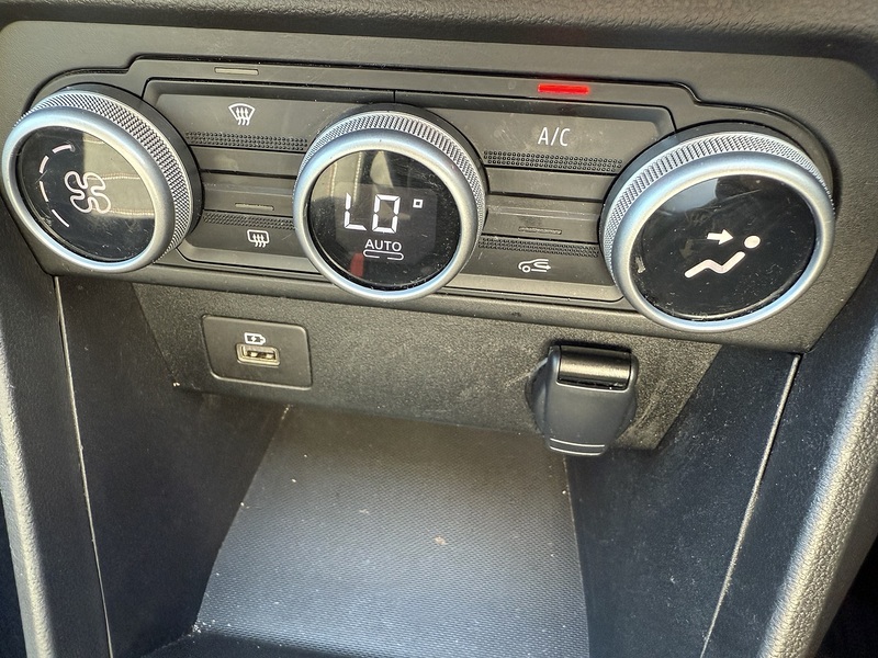 Dacia 1.0 TCe Extreme SE MPV 5dr Petrol Manual Euro 6 (s/s) (110 ps)