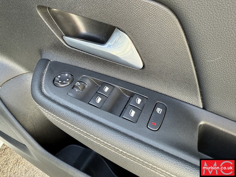 Vauxhall 1.5 Turbo D ecoTEC SRi Premium SUV 5dr Diesel Manual Euro 6 (s/s) (110 ps)