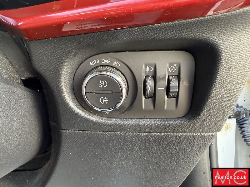 Vauxhall 1.5 Turbo D ecoTEC SRi Premium SUV 5dr Diesel Manual Euro 6 (s/s) (110 ps)