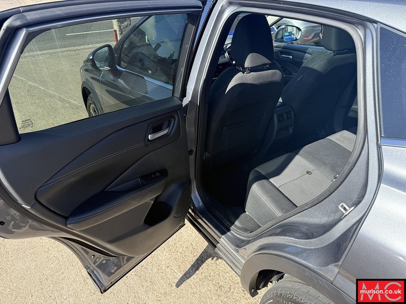 Nissan 1.3 DIG-T MHEV N-Connecta SUV 5dr Petrol Hybrid Manual Euro 6 (s/s) (140 ps)