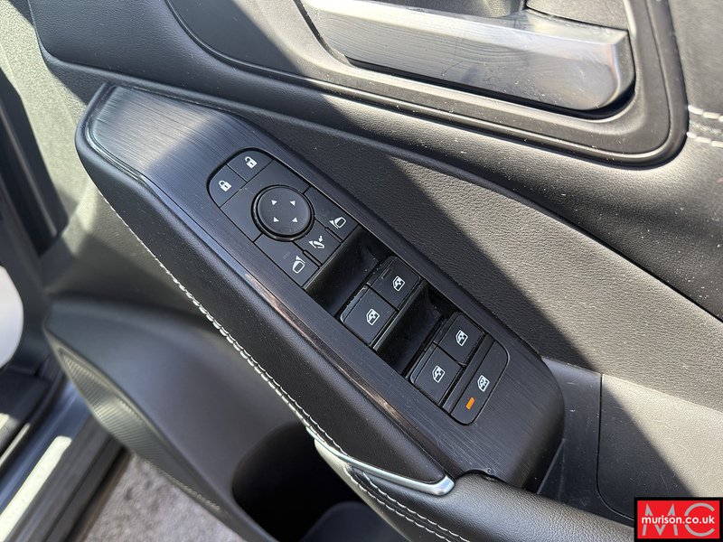 Nissan 1.3 DIG-T MHEV N-Connecta SUV 5dr Petrol Hybrid Manual Euro 6 (s/s) (140 ps)