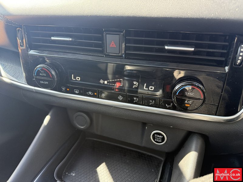 Nissan 1.3 DIG-T MHEV N-Connecta SUV 5dr Petrol Hybrid Manual Euro 6 (s/s) (140 ps)