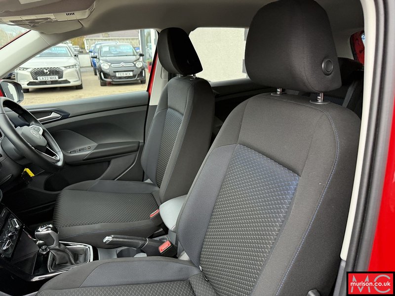 Volkswagen T-Cross United Tsi Dsg Hatchback 1.0 Semi Auto Petrol