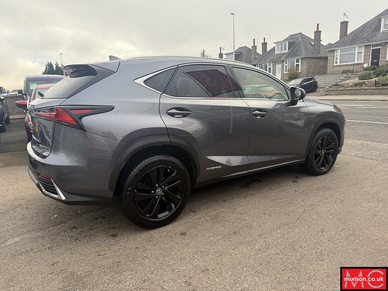 Lexus 2.5 300h Sport SUV 5dr Petrol Hybrid E-CVT 4WD Euro 6 (s/s) (197 ps)