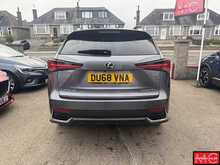 Lexus NX 300h Sport 