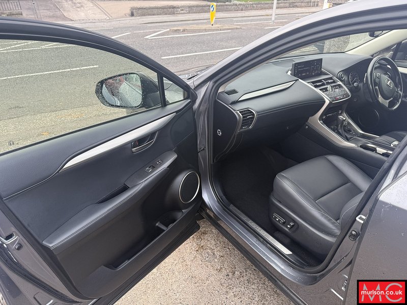 Lexus 2.5 300h Sport SUV 5dr Petrol Hybrid E-CVT 4WD Euro 6 (s/s) (197 ps)