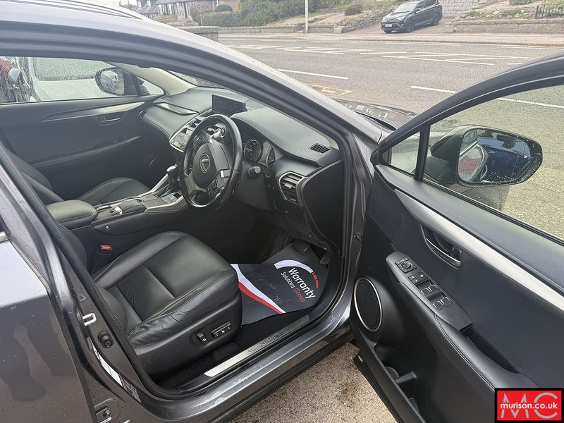 Lexus 2.5 300h Sport SUV 5dr Petrol Hybrid E-CVT 4WD Euro 6 (s/s) (197 ps)