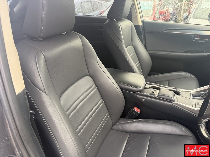 Lexus 2.5 300h Sport SUV 5dr Petrol Hybrid E-CVT 4WD Euro 6 (s/s) (197 ps)