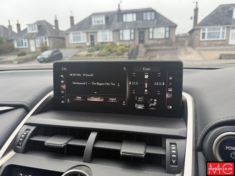 Lexus 2.5 300h Sport SUV 5dr Petrol Hybrid E-CVT 4WD Euro 6 (s/s) (197 ps)