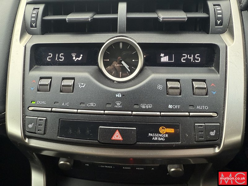 Lexus 2.5 300h Sport SUV 5dr Petrol Hybrid E-CVT 4WD Euro 6 (s/s) (197 ps)