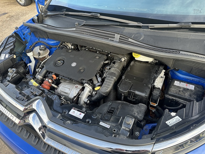 Citroen 1.5 BlueHDi Shine SUV 5dr Diesel Manual Euro 6 (s/s) (110 ps)