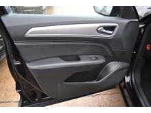 Renault Arkana E-TECH S Edition 