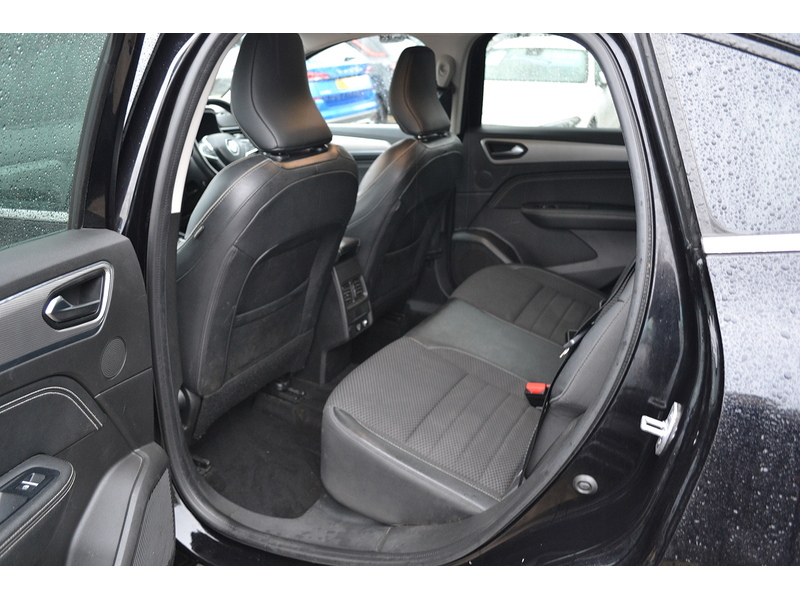 Renault 1.6 E-TECH S Edition SUV 5dr Petrol Hybrid Auto 2WD Euro 6 (s/s) (145 bhp)