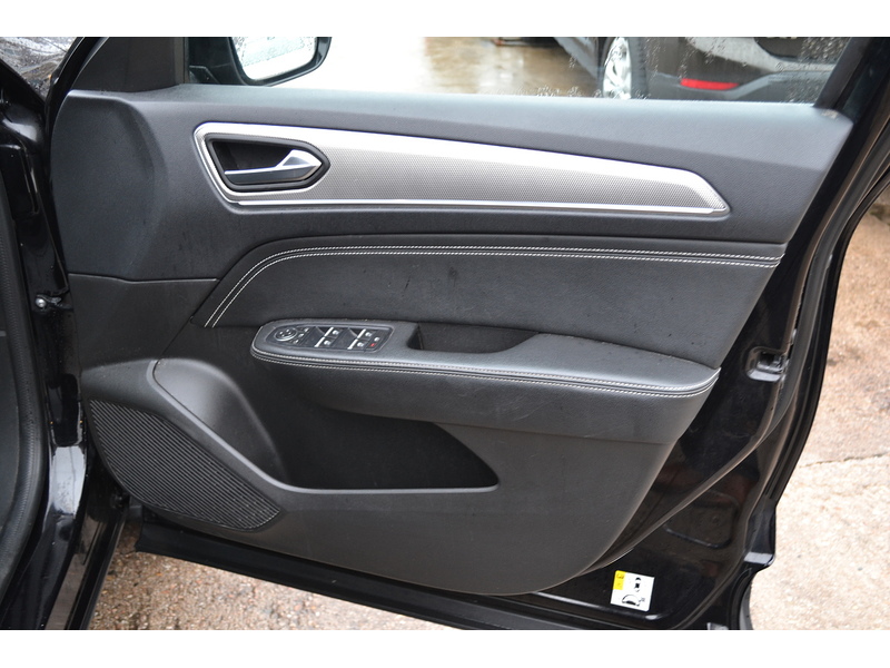 Renault 1.6 E-TECH S Edition SUV 5dr Petrol Hybrid Auto 2WD Euro 6 (s/s) (145 bhp)