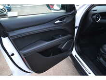 Alfa Romeo Stelvio T Nero Edizione 