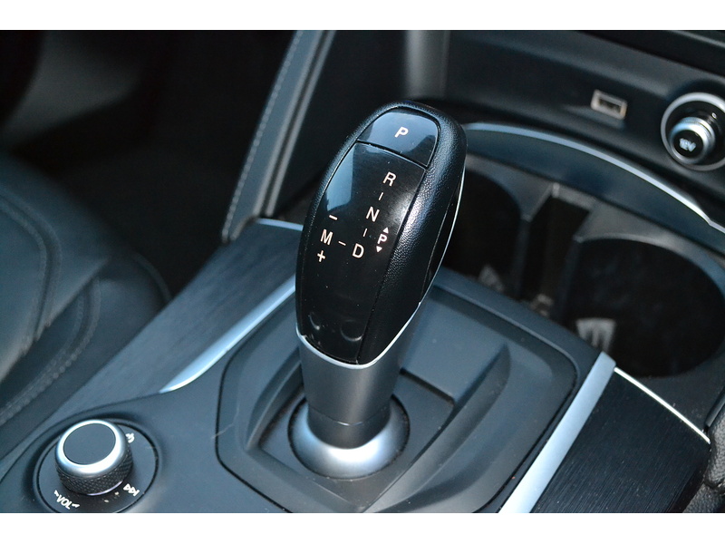 Alfa Romeo 2.0T Nero Edizione SUV 5dr Petrol Auto Q4 AWD Euro 6 (s/s) (200 ps)