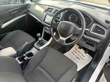 Suzuki SX4 S-Cross Boosterjet MHEV SZ-T 