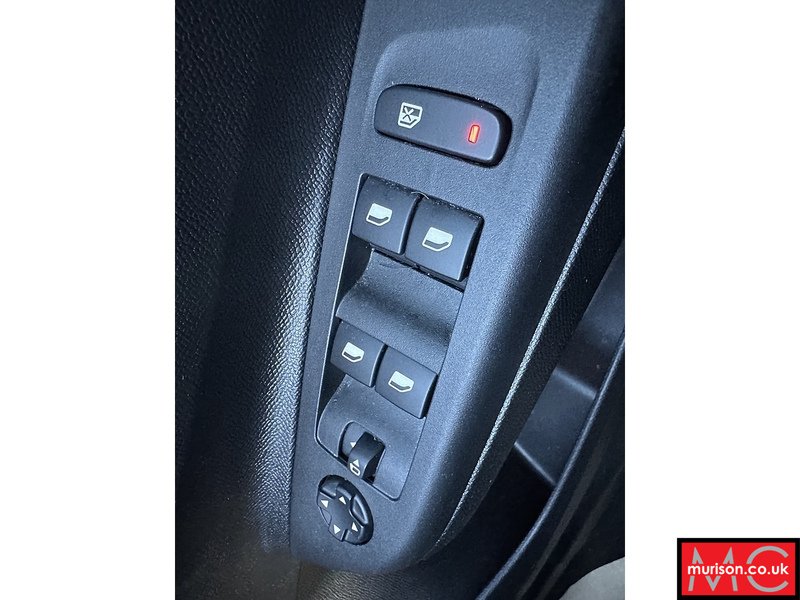 Vauxhall 1.2 Turbo Ultimate Hatchback 5dr Petrol Auto Euro 6 (s/s) (130 ps)