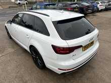 Audi A4 Avant TFSI Black Edition 