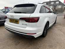 Audi A4 Avant TFSI Black Edition 