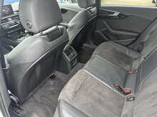 Audi A4 Avant TFSI Black Edition 