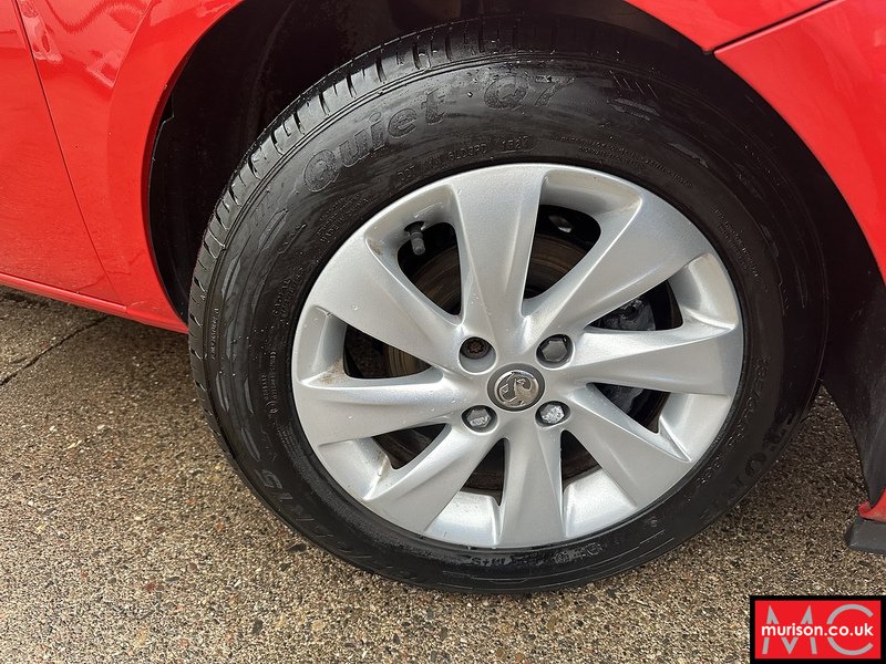 Vauxhall 1.4i ecoFLEX Design Hatchback 5dr Petrol Manual Euro 6 (75 ps)