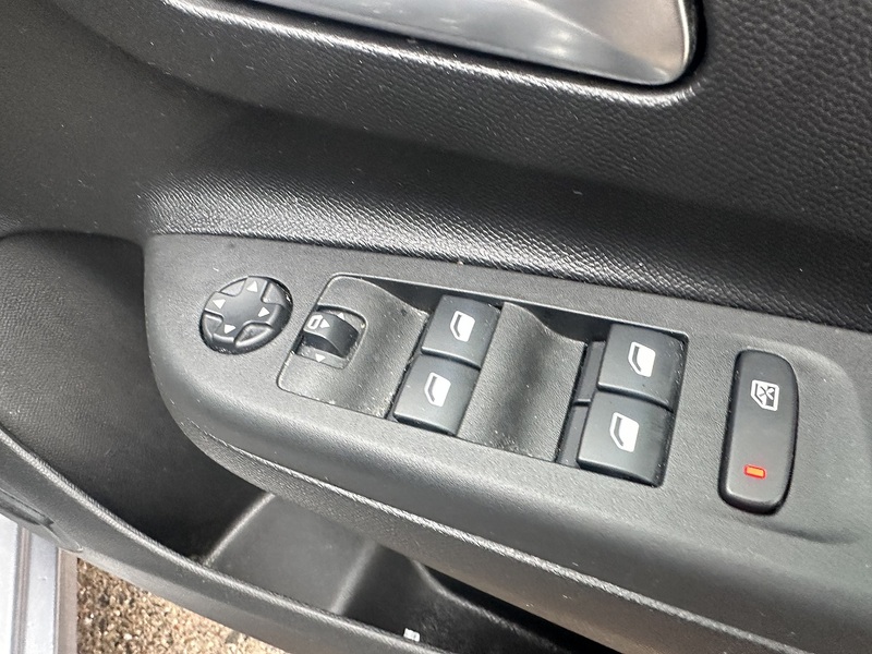 Vauxhall 1.2 Turbo Ultimate Hatchback 5dr Petrol Manual Euro 6 (s/s) (100 ps)