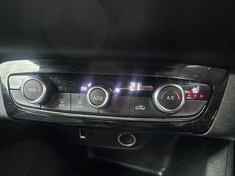 Vauxhall 1.2 Turbo Ultimate Hatchback 5dr Petrol Manual Euro 6 (s/s) (100 ps)