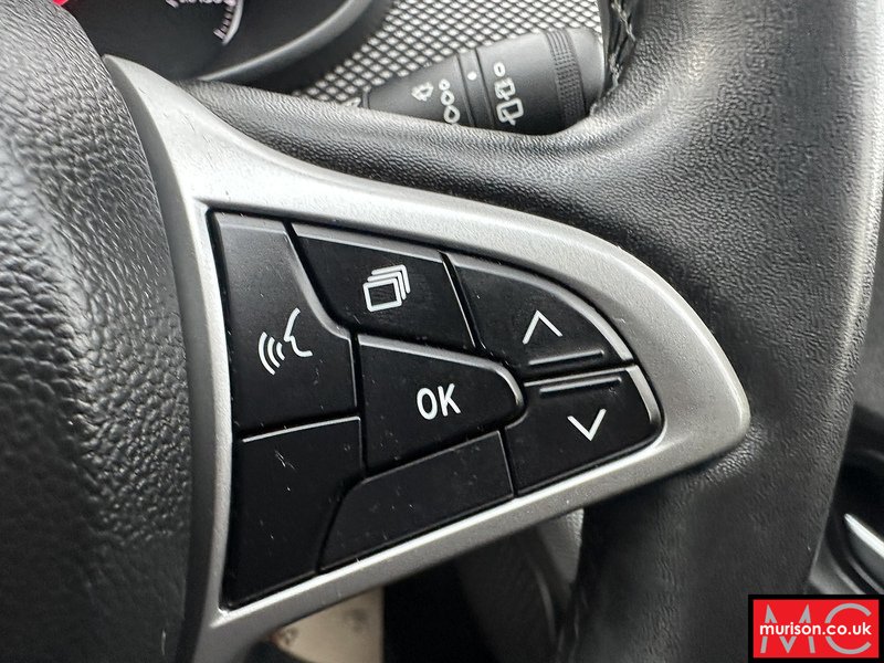 Dacia 1.0 TCe Journey Hatchback 5dr Petrol Manual Euro 6 (s/s) (90 ps)