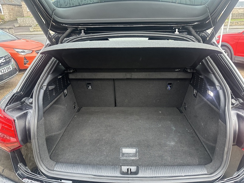 Audi 1.0 TFSI 30 S line SUV 5dr Petrol Manual Euro 6 (s/s) (110 ps)