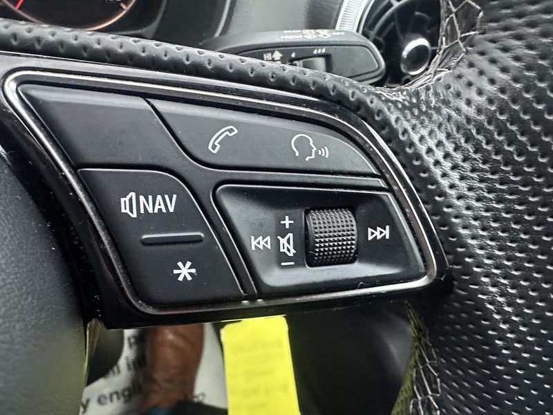 Audi 1.0 TFSI 30 S line SUV 5dr Petrol Manual Euro 6 (s/s) (110 ps)