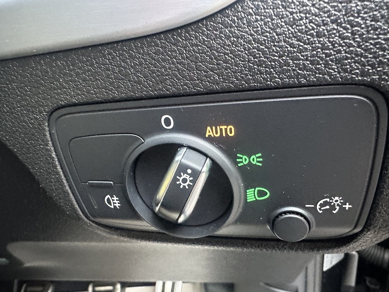 Audi 1.0 TFSI 30 S line SUV 5dr Petrol Manual Euro 6 (s/s) (110 ps)