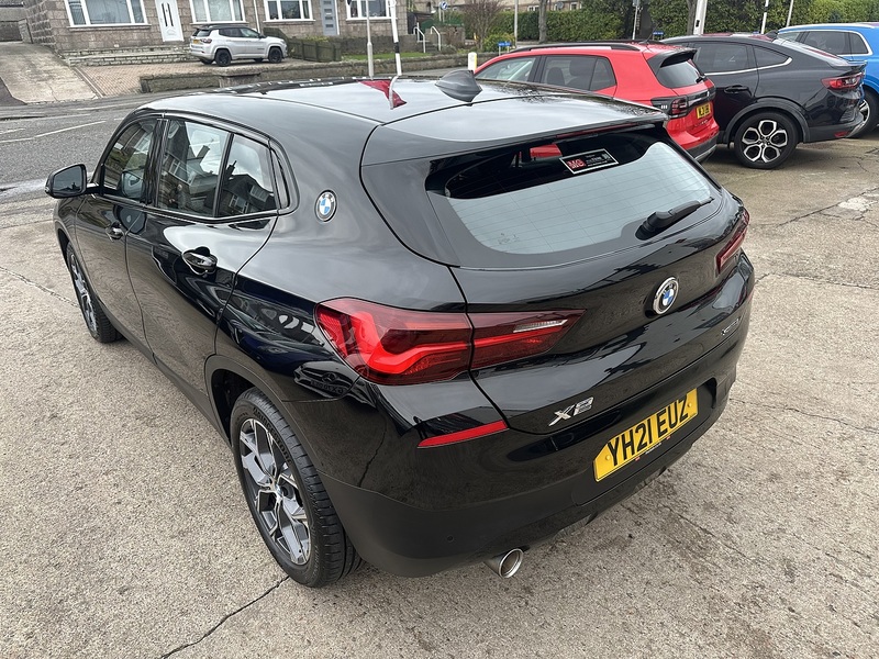 BMW 1.5 18i Sport SUV 5dr Petrol Manual sDrive Euro 6 (s/s) (136 ps)