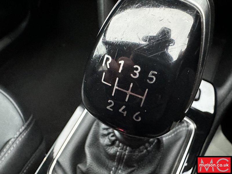 Vauxhall 1.2 Turbo Ultimate SUV 5dr Petrol Manual Euro 6 (s/s) (136 ps)