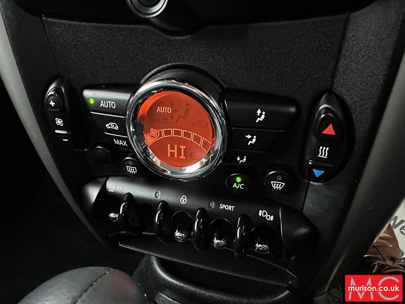 MINI 1.6 Cooper SUV 3dr Petrol Auto ALL4 Euro 6 (122 ps)