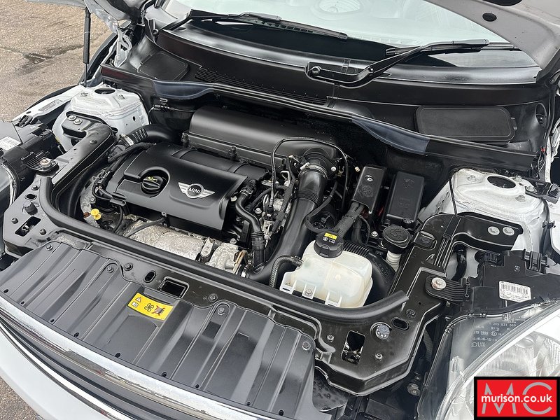 MINI 1.6 Cooper SUV 3dr Petrol Auto ALL4 Euro 6 (122 ps)