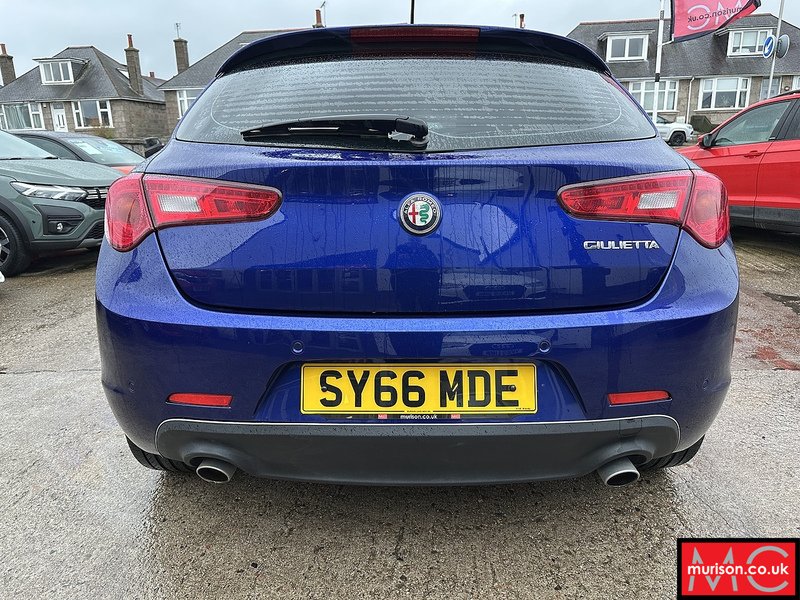 Alfa Romeo Giulietta Jtdm-2 Super Hatchback 2.0 Manual Diesel
