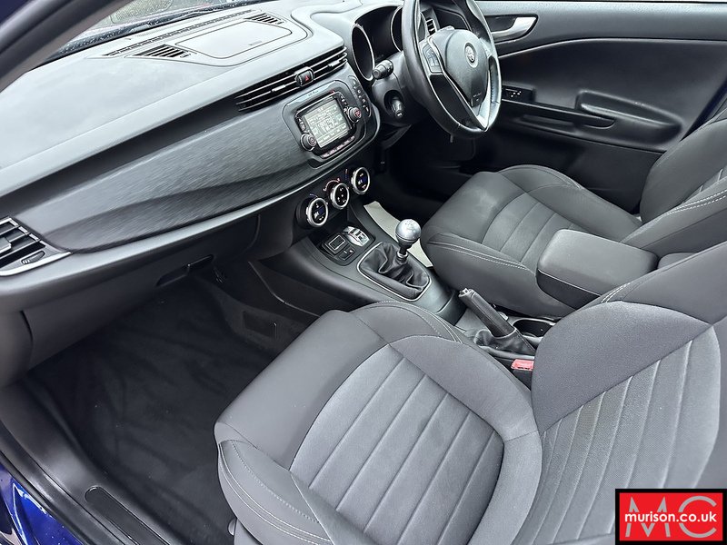Alfa Romeo Giulietta Jtdm-2 Super Hatchback 2.0 Manual Diesel
