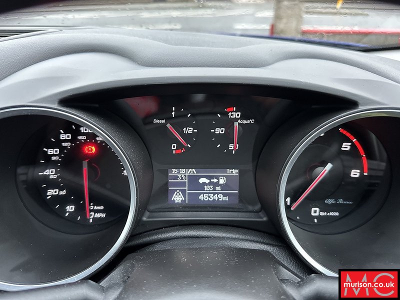 Alfa Romeo Giulietta Jtdm-2 Super Hatchback 2.0 Manual Diesel