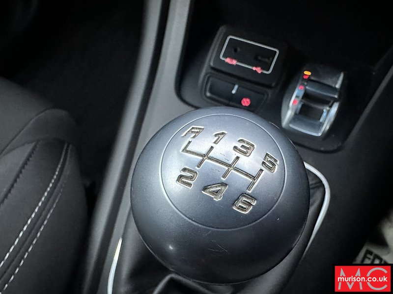 Alfa Romeo Giulietta Jtdm-2 Super Hatchback 2.0 Manual Diesel