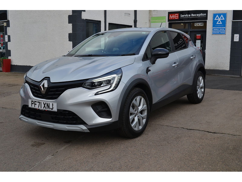 Renault 1.0 TCe Iconic SUV 5dr Petrol Manual Euro 6 (s/s) (90 ps)