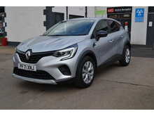 Renault Captur TCe Iconic 